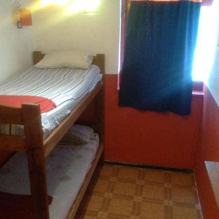 Campo Base Youth Hostel Мендоса Екстериор снимка