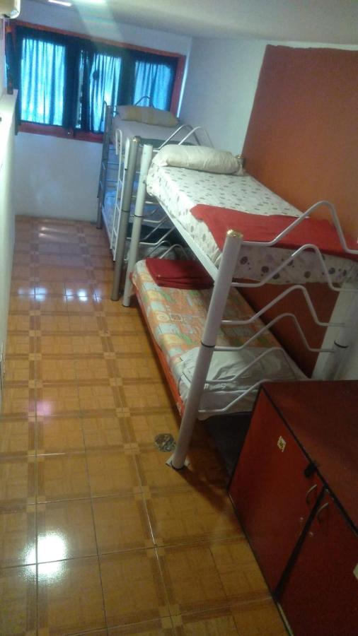 Campo Base Youth Hostel Мендоса Екстериор снимка